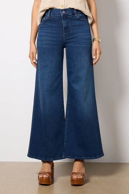 Le Palazzo Crop